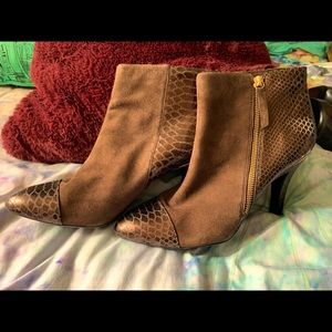 Sofft leather boots